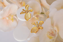Load image into Gallery viewer, Golden Orchid with Opal
